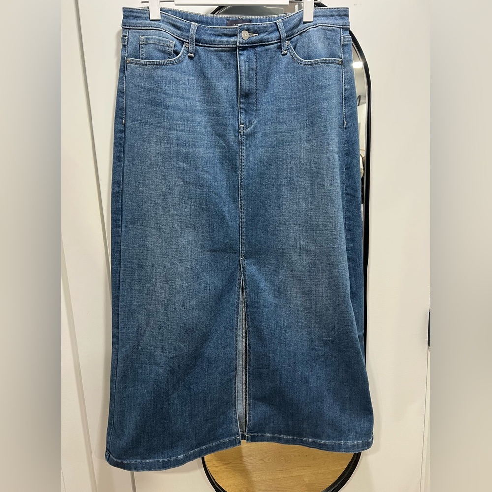 NYDJ Blue Denim Midi Skirt EUC